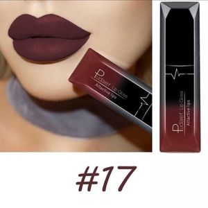 Long lasting matte lipstick